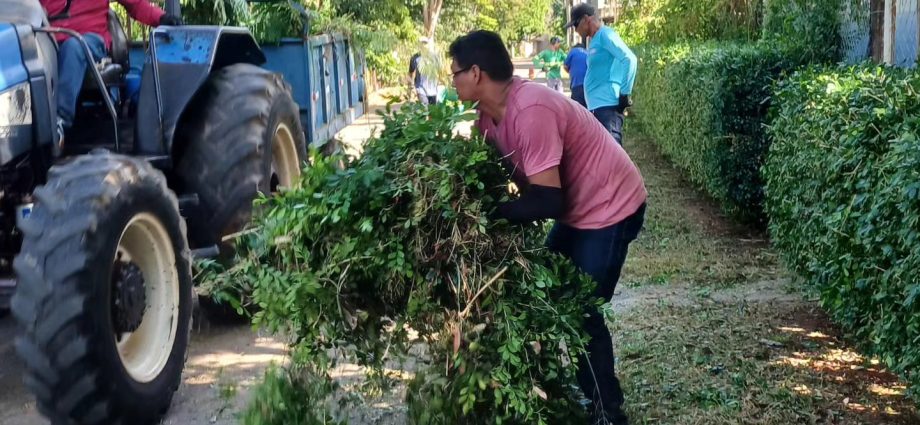 Equipe da Prefeitura de Castilho-SP Realiza Manutenção e Jardinagem no Posto de Atendimento do Beira Rio