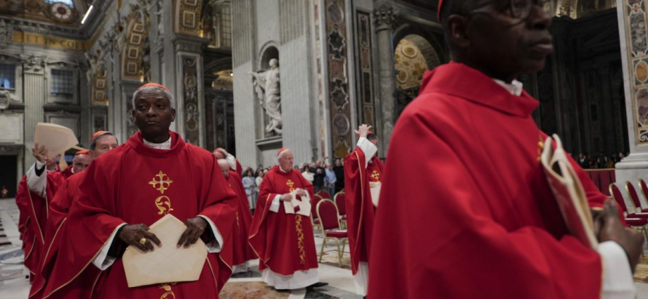 Transmissão direta das Missas Novendiais pelo Papa Francisco 2025