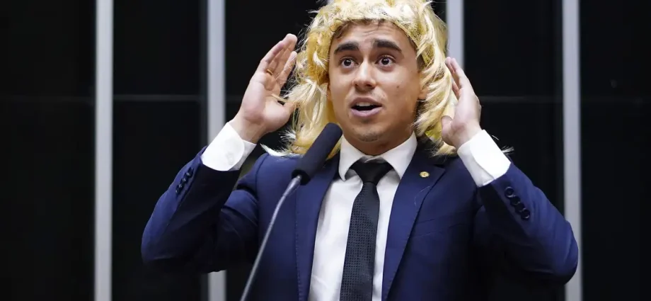 Justiça condena Nikolas por discurso transfóbico na Câmara