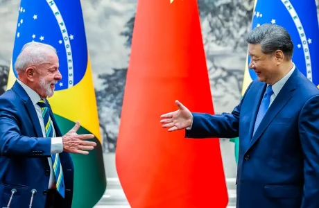 Brasil e China fazem declarações conjuntas sobre temas globais