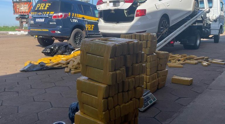 PRF apreende 314 Kg de maconha em Bataguassu (MS)