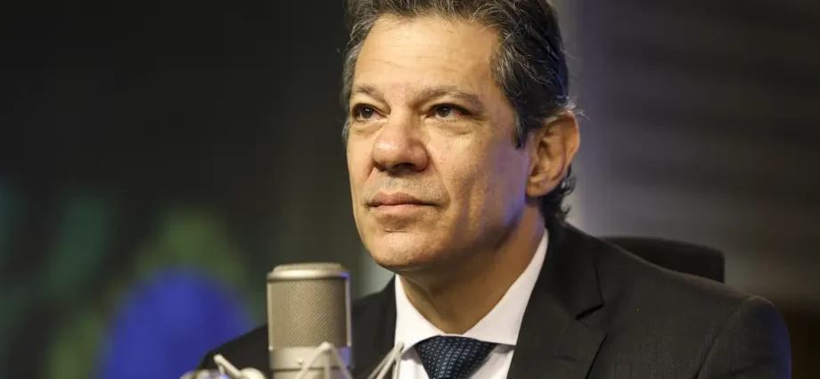 Haddad reúne-se com secretário do Tesouro de Trump em meio a tarifas