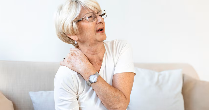 Fibromialgia: doença crônica tem tratamento e ganha atenção no Dia de Conscientização