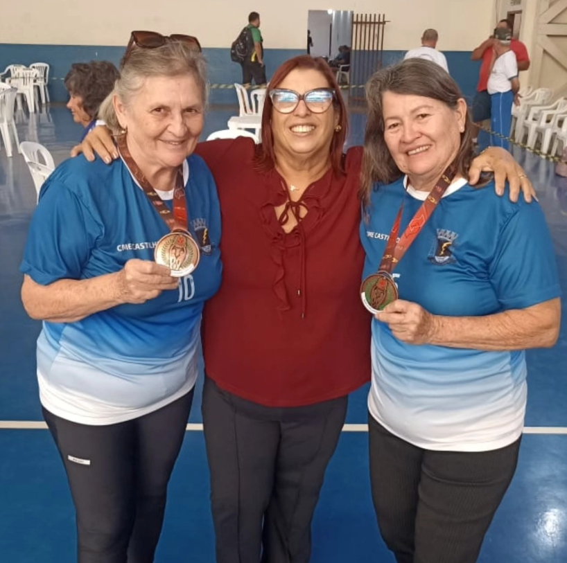 Jogos da Melhor Idade trazem conquista inédita para Castilho com medalha de bronze no truco feminino. Saiba como foi essa participação histórica!