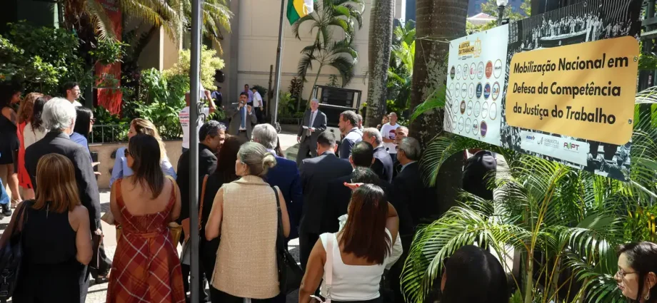 Juízes se mobilizam contra suspensão de processos sobre pejotização
