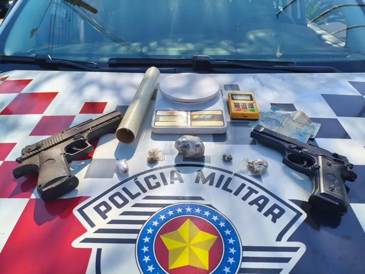 tráfico de drogas em Castilho, prisão em Castilho SP, cabeleireiro preso Castilho, Polícia Militar Castilho, flagrante drogas Castilho, Castilho SP, bairro Laranjeiras Castilho, simularco arma Castilho, ocorrência policial Castilho, adolescente drogas Castilho,